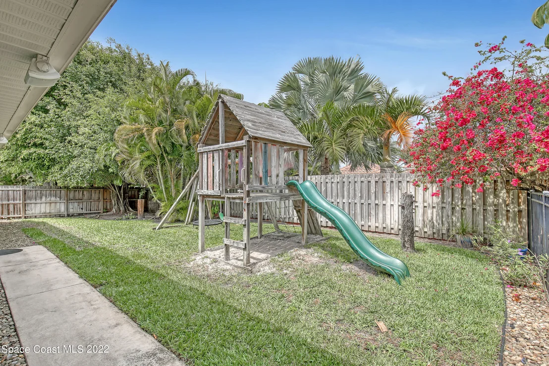 Photo of 400 Mosswood Boulevard