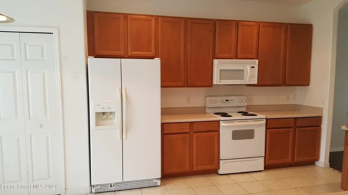 Photo of 4730 Portage Trail