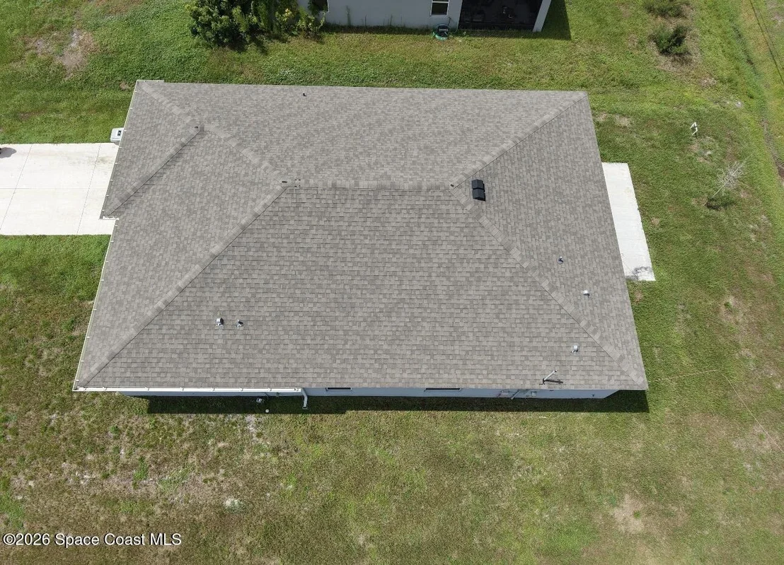 Photo of 8975 102nd Avenue