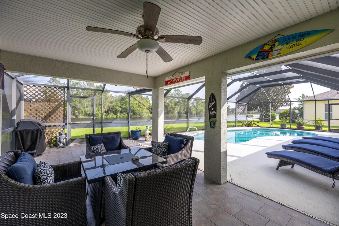 Photo of 1660 Whitman Drive