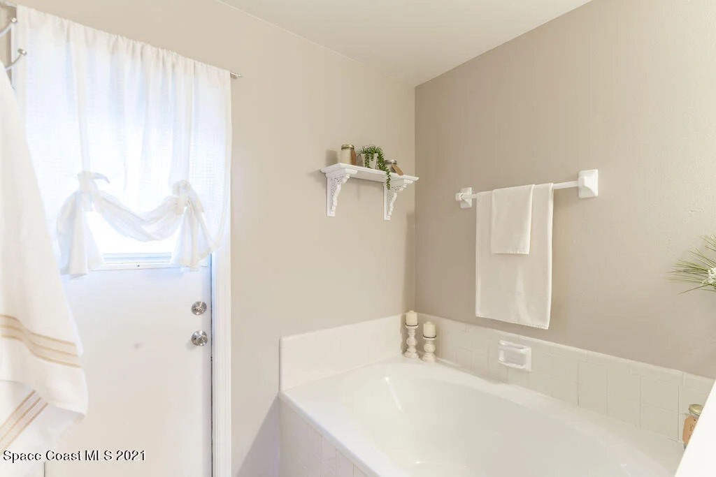 Photo of 2280 Hickory Drive