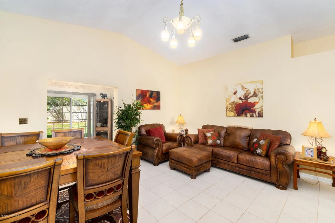 Photo of 7004 Hammock Trace Drive