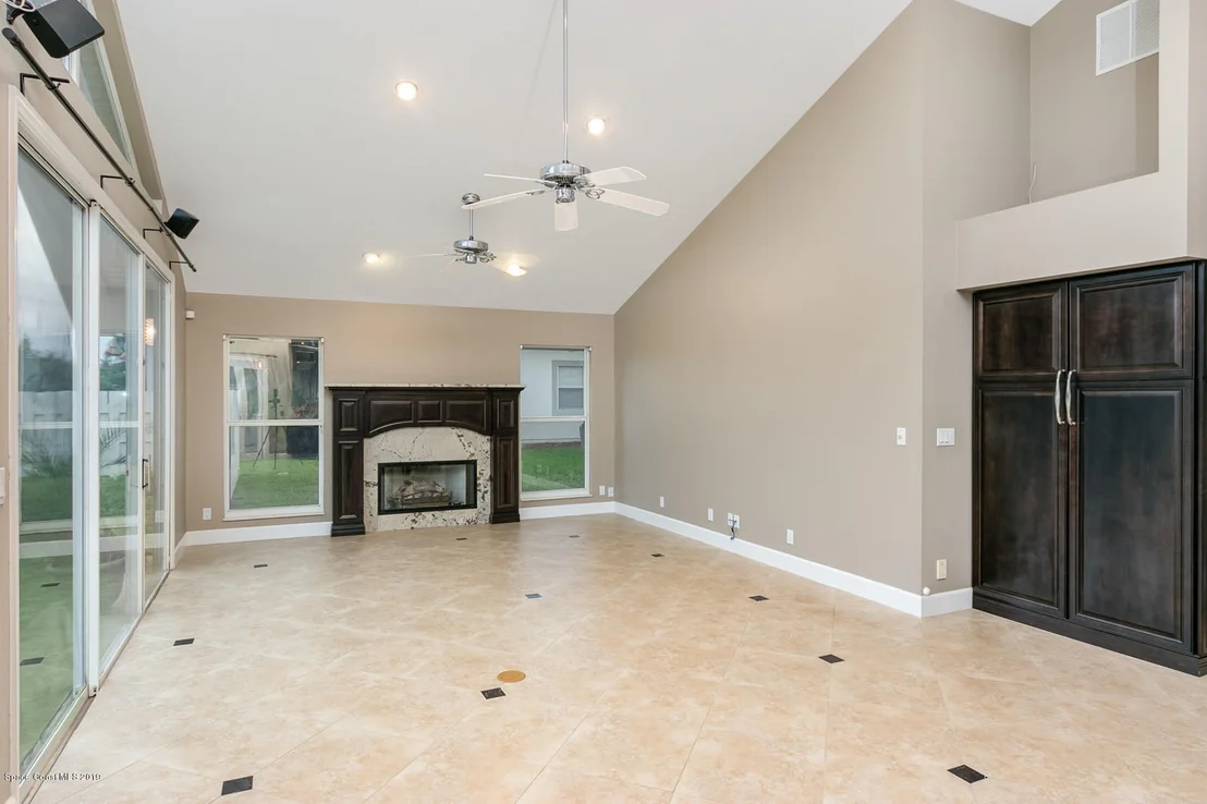 Photo of 602 Sanderling Drive