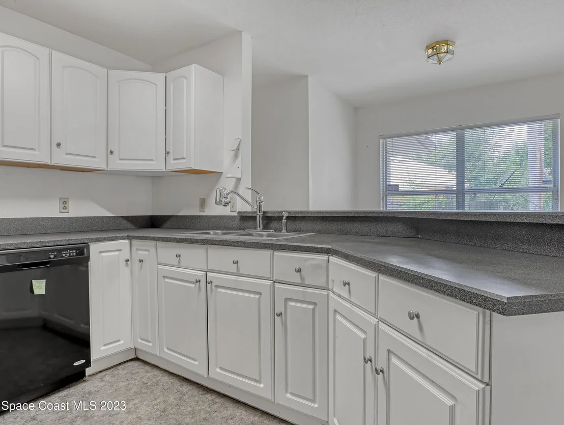 Photo of 906 Beryl Drive