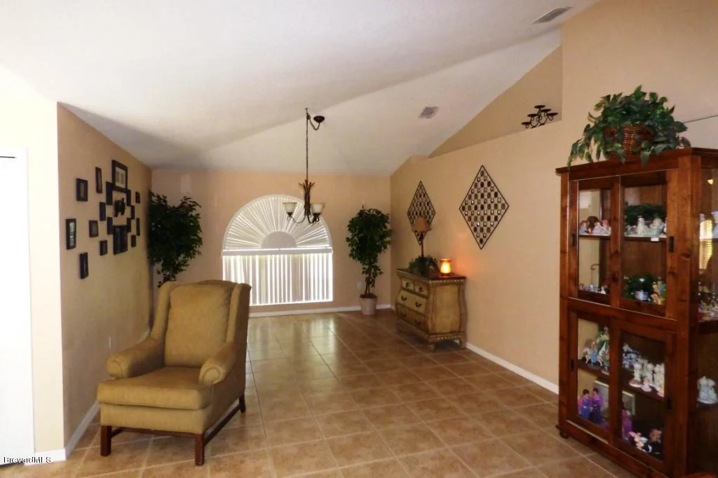 Photo of 930 SE Sable Circle