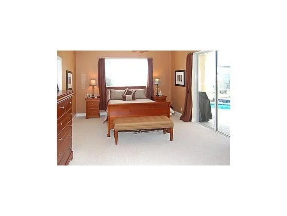 Photo of 2594 Canterbury