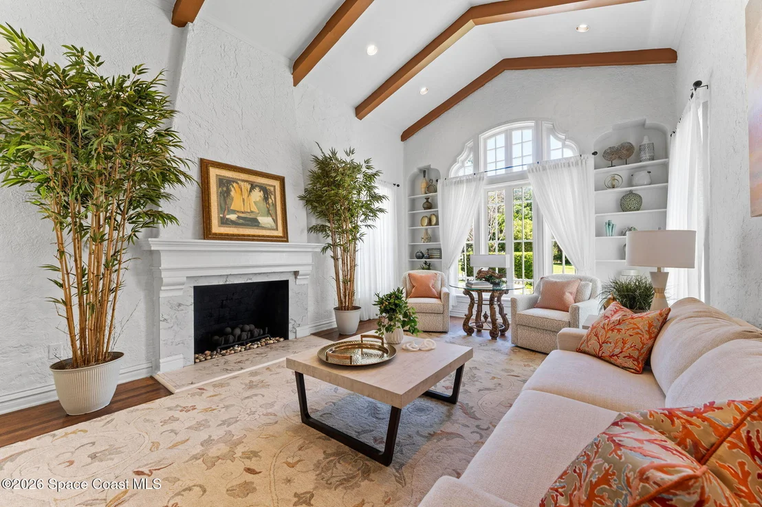 Photo of 121 Circle Drive