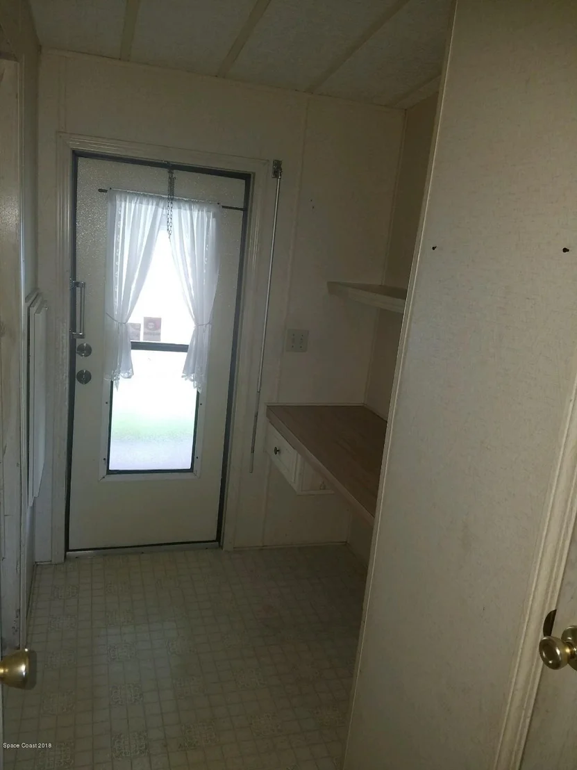Photo of 4450 Twin Lakes Drive