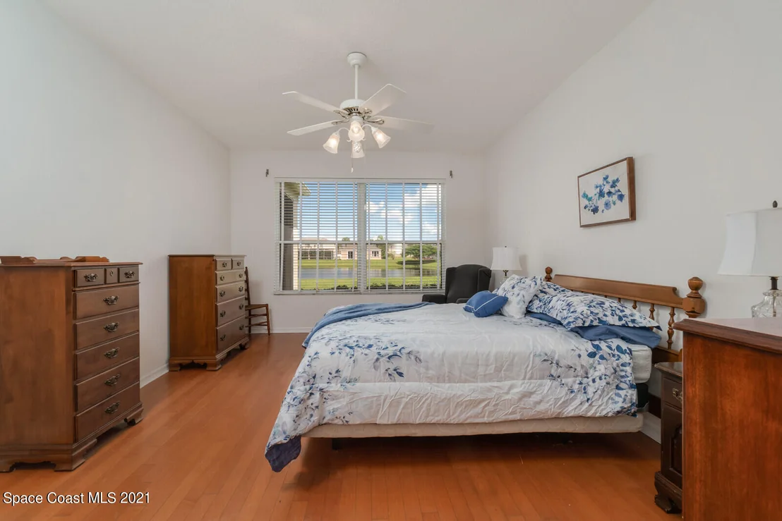 Photo of 332 Seafarer Circle