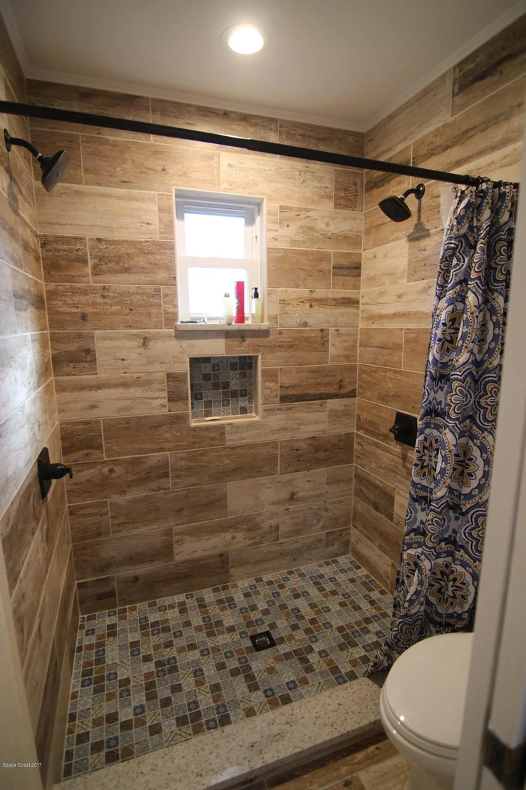 Photo of 1077 Fairlawn Drive