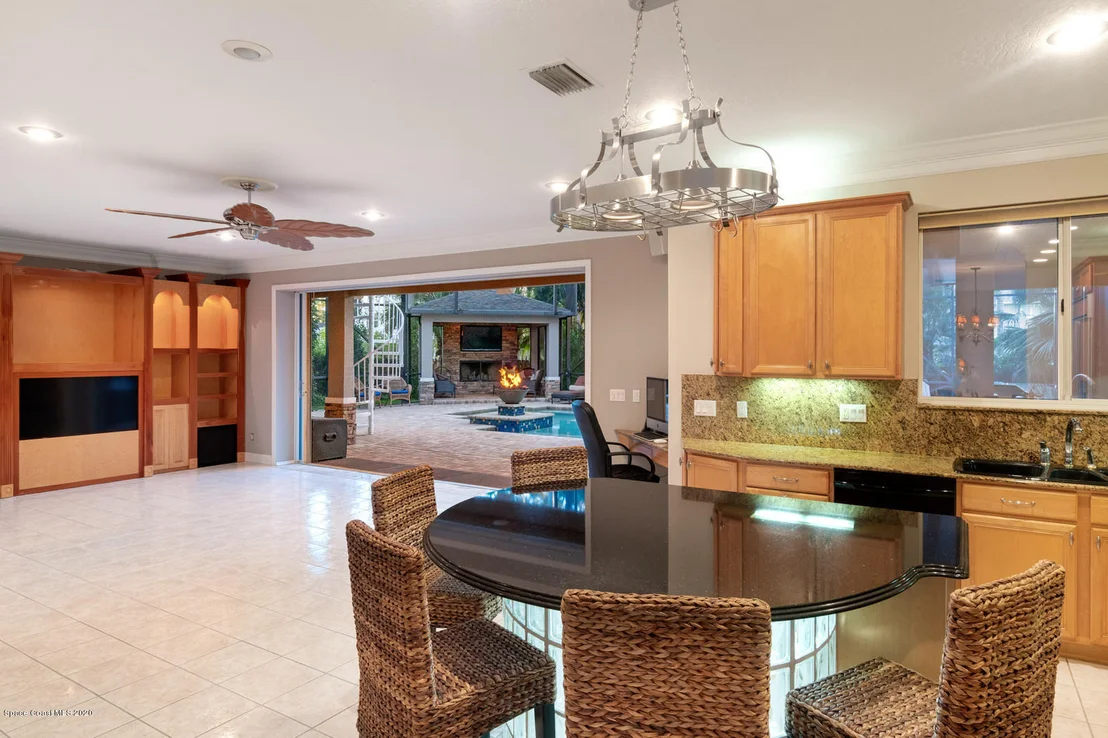 Photo of 5905 Newbury Circle