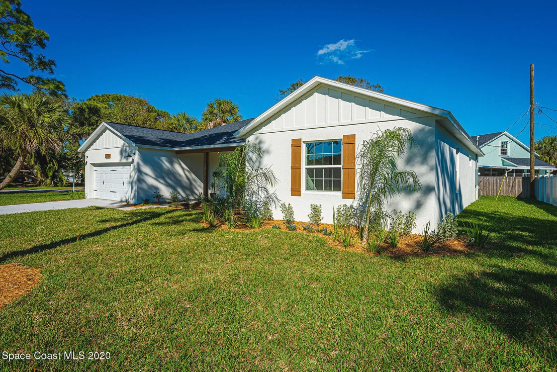 Photo of 431 Crescent Drive