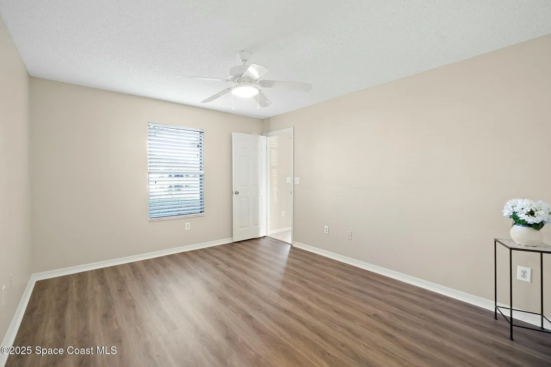 Photo of 6996 Hammock Lakes Drive