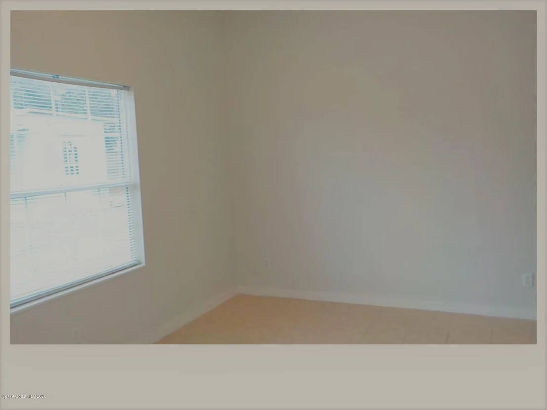 Photo of 5482 Jamaica Road