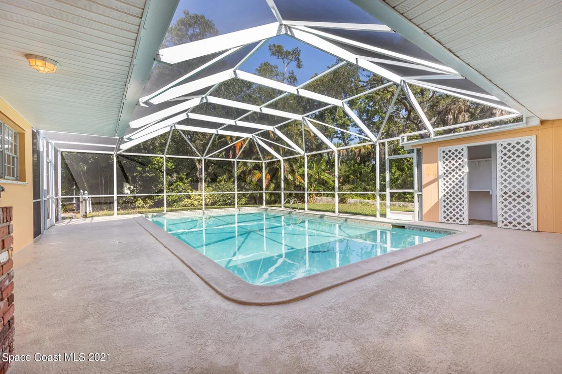 Photo of 110 Oakledge Drive