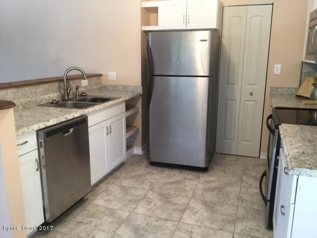 Photo of 6487 Banyan Street