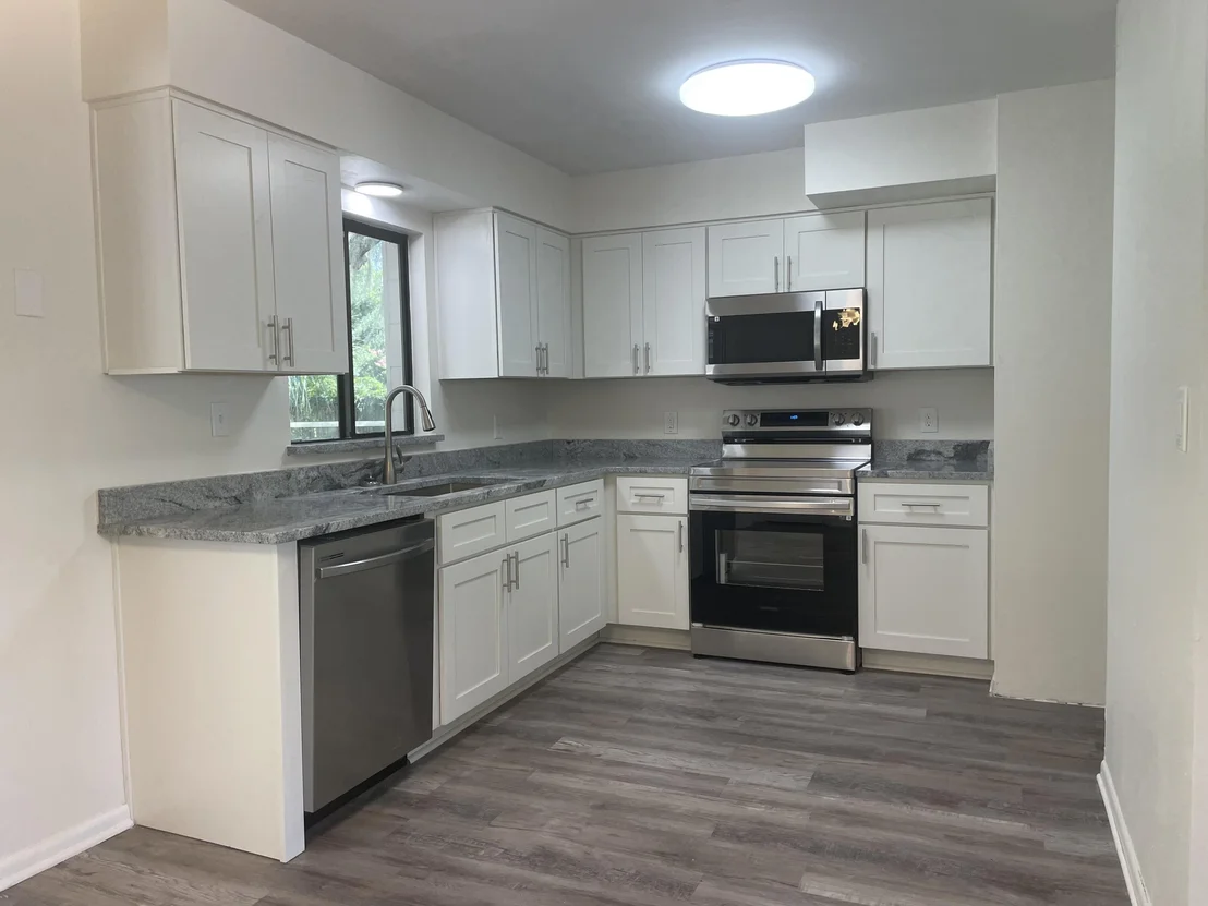 Photo of 1860 Augustine Drive