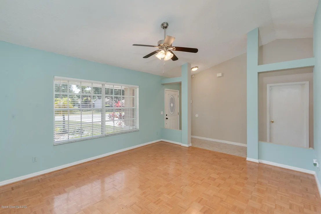 Photo of 1867 Crane Creek Boulevard