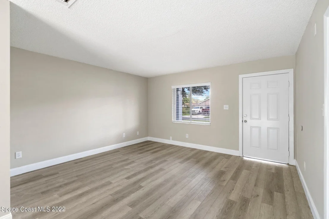 Photo of 104 11th Avenue