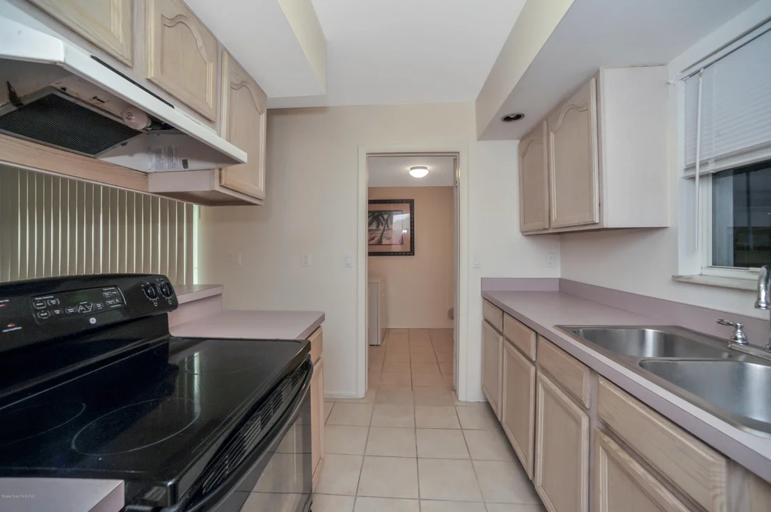 Photo of 797 James Circle NE