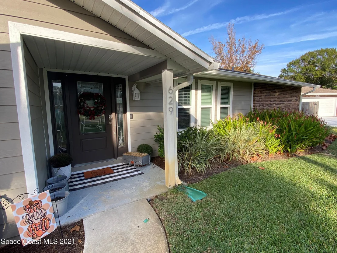Photo of 629 Dundee Circle