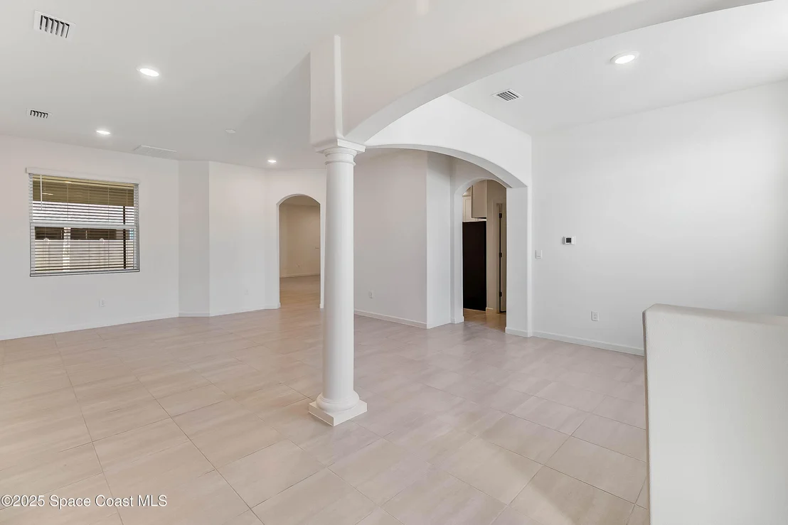 Photo of 7075 Serpentine Court