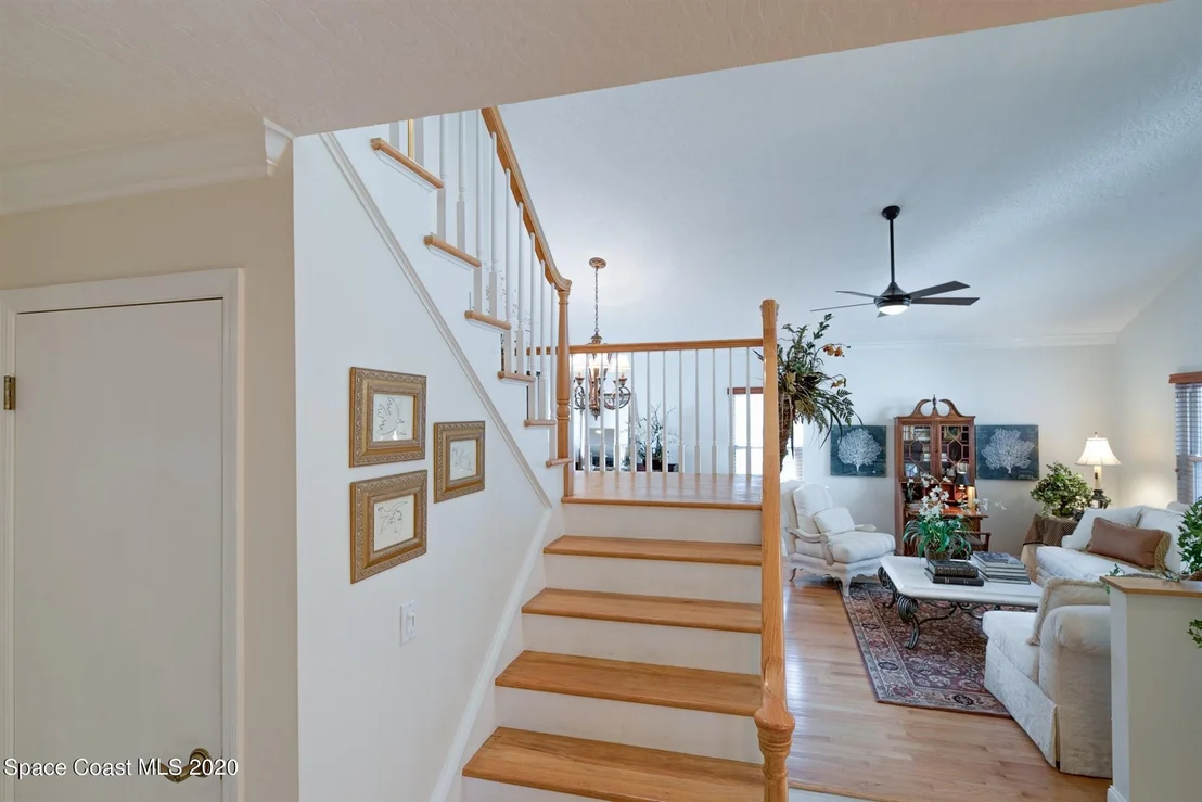 Photo of 569 Hummingbird Drive