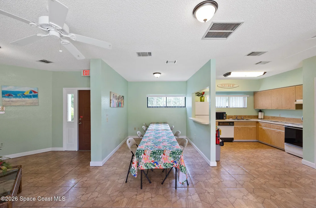 Photo of 608 Cedar Side Circle NE