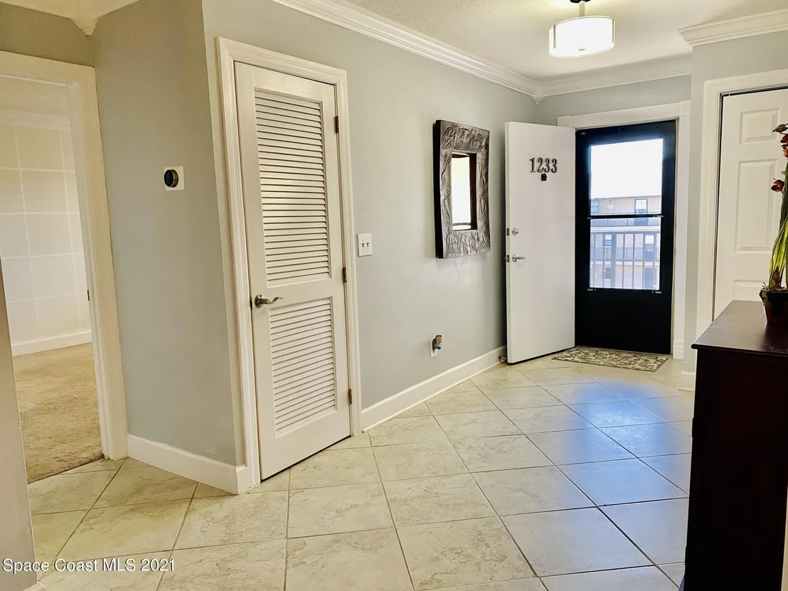 Photo of Unit 1233 at 305 Tangle Run Boulevard
