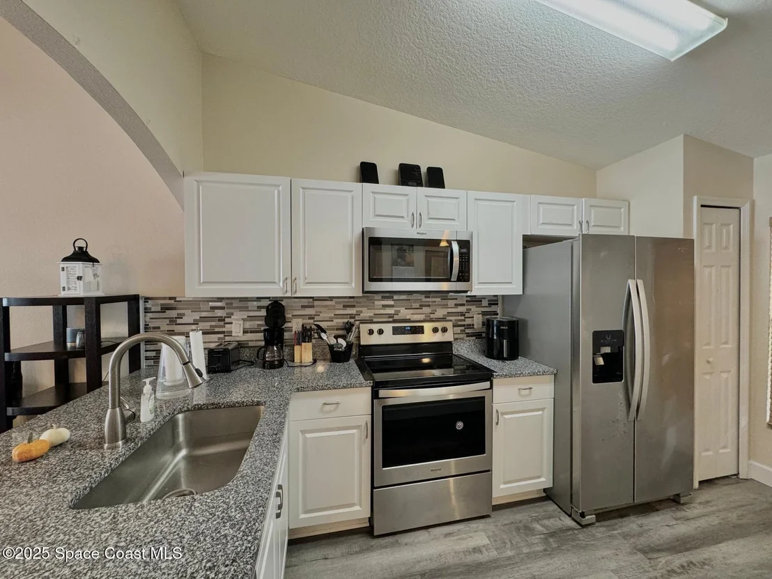 Photo of Unit 102 at 890 Luminary Circle
