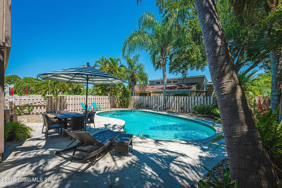 Photo of 460 Willow Tree Drive