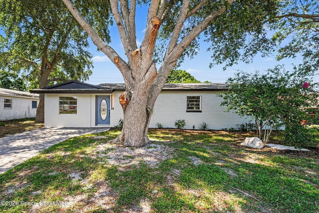 Photo of 2536 Post Road