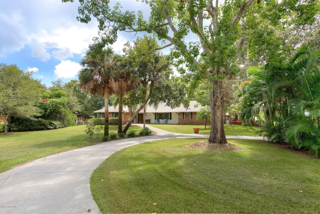 Photo of 3555 Grant Road