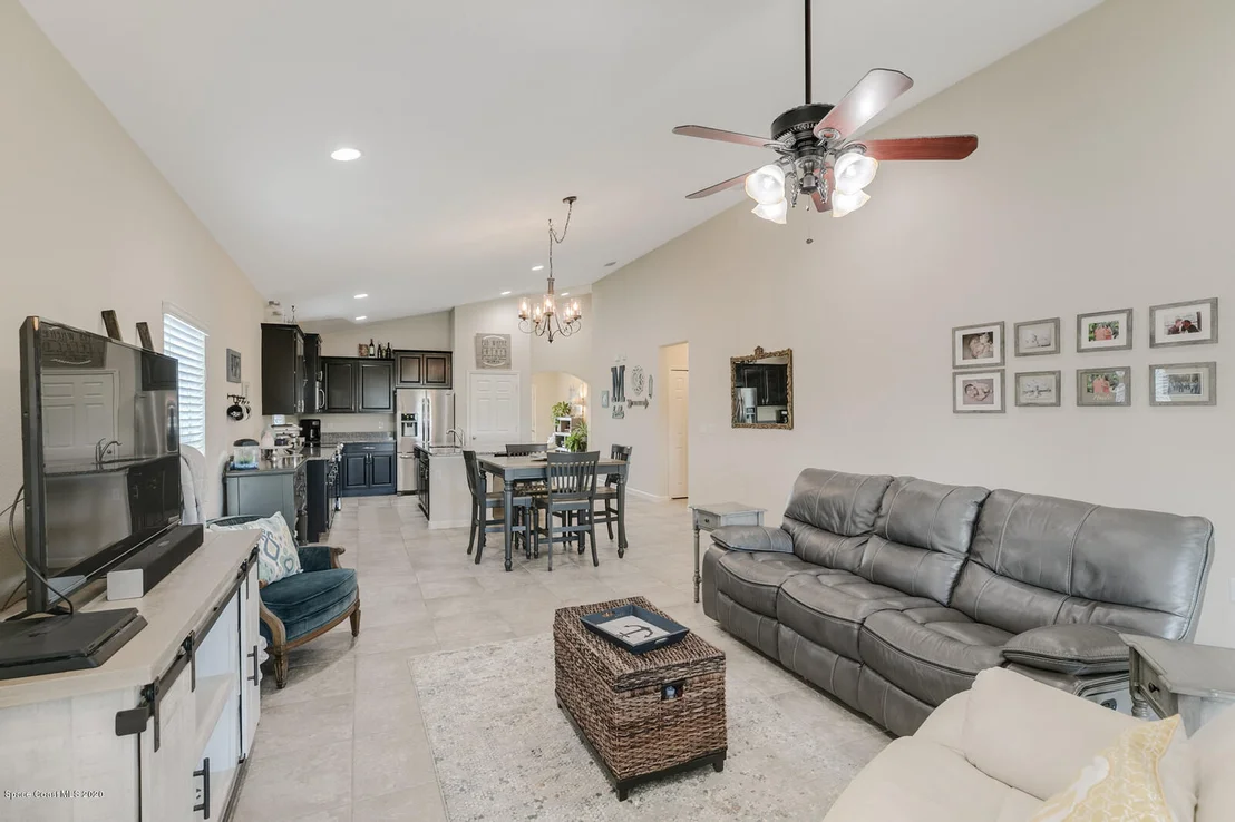 Photo of 1243 Musgrass Circle