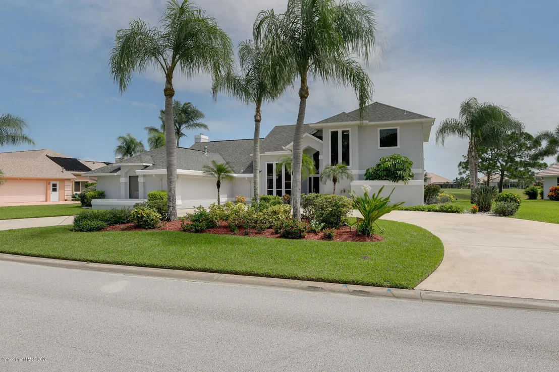 Photo of 689 Spring Lake Drive