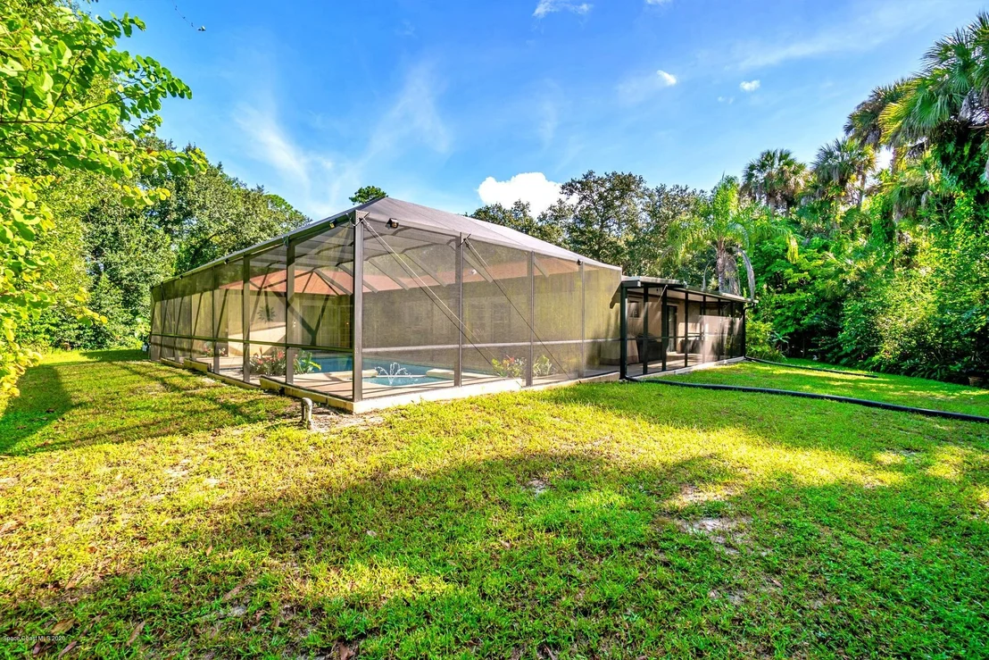 Photo of 1255 Friday Road