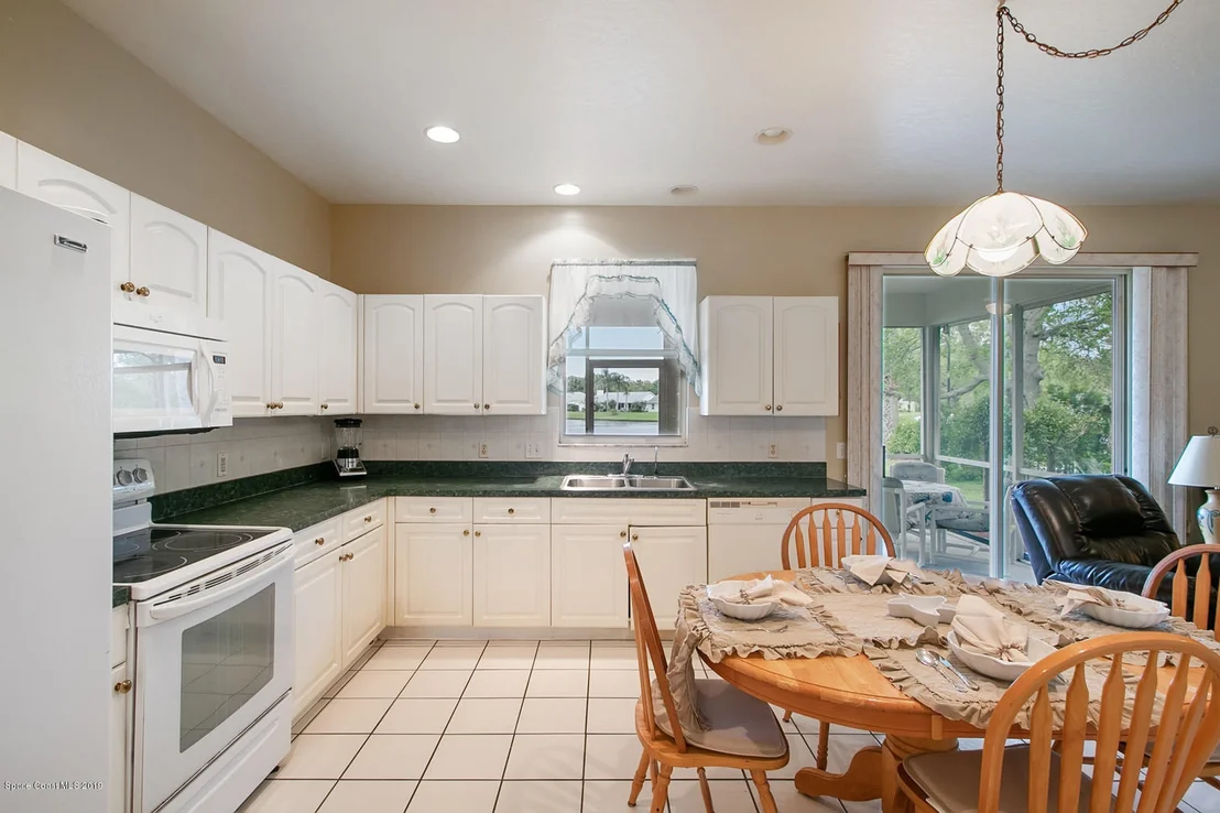 Photo of 4926 Buttonwood Drive