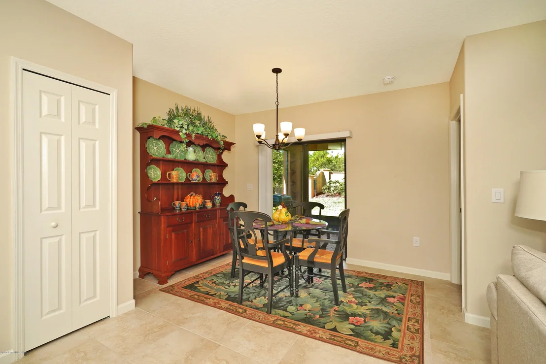 Photo of 505 Trymore Drive SE