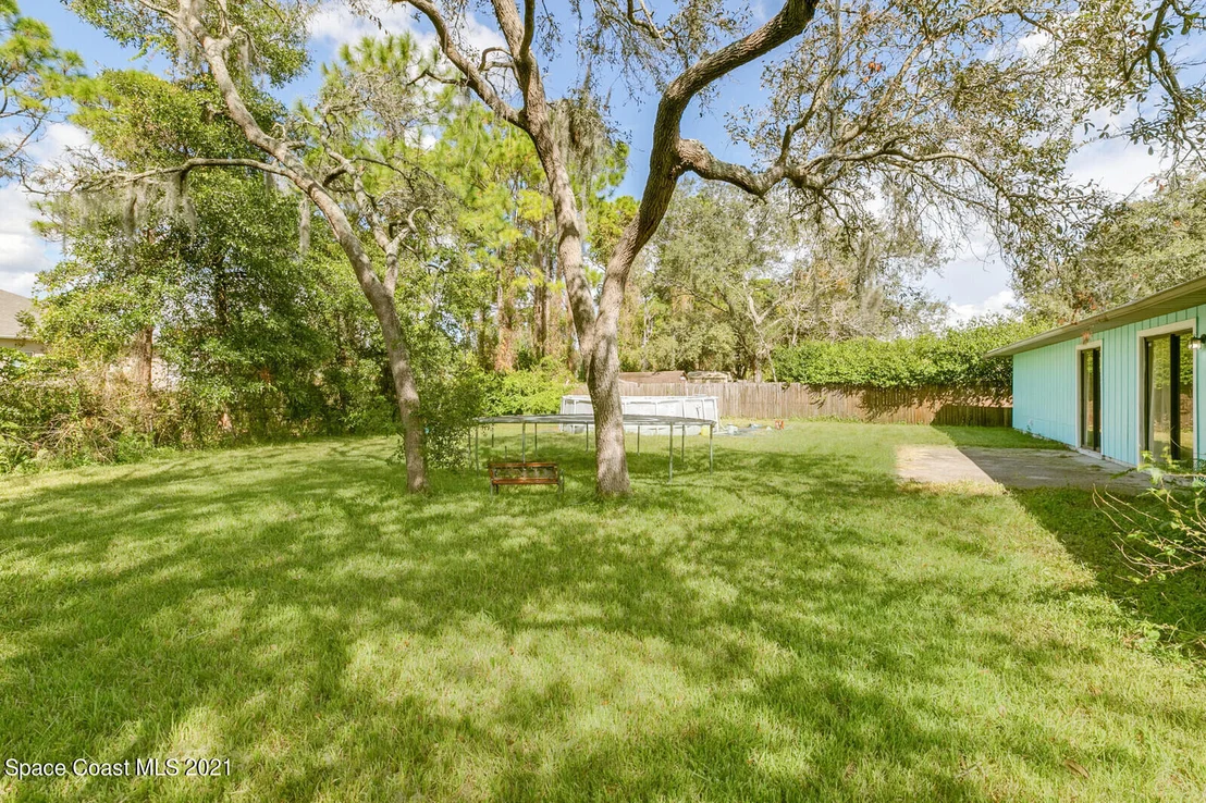 Photo of 6090 Alden Avenue