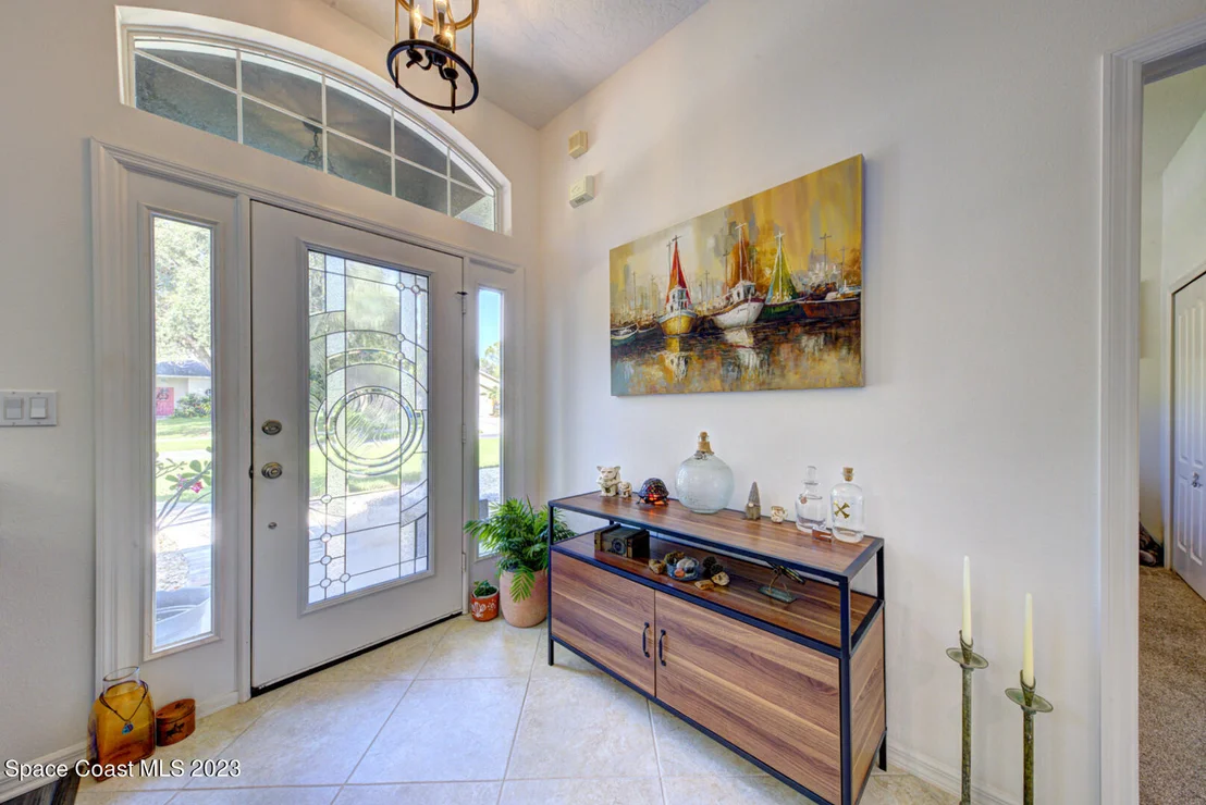 Photo of 1061 Meadowbrook Road NE