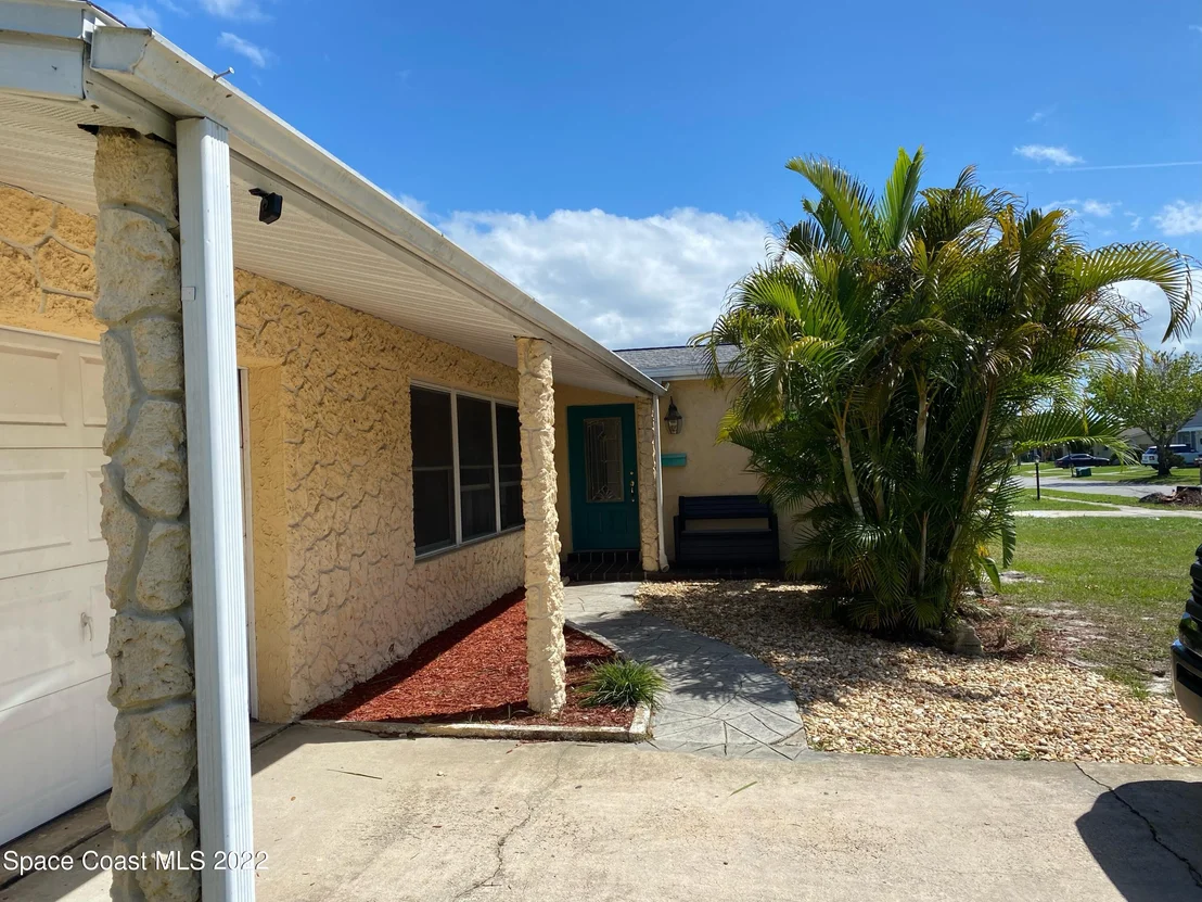 Photo of 1802 Dodge Circle N