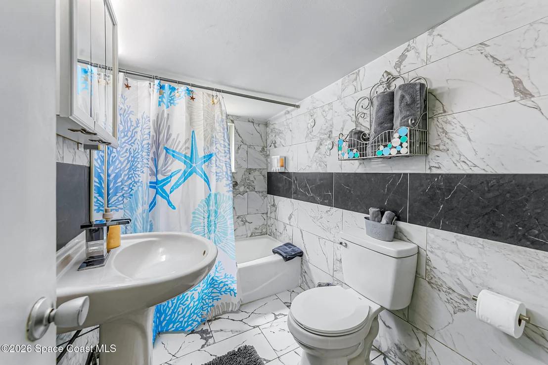 Photo of 329 Pineda Street