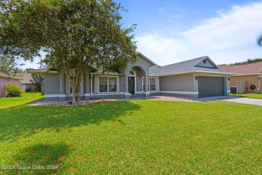 Photo of 1049 Jacaranda Circle