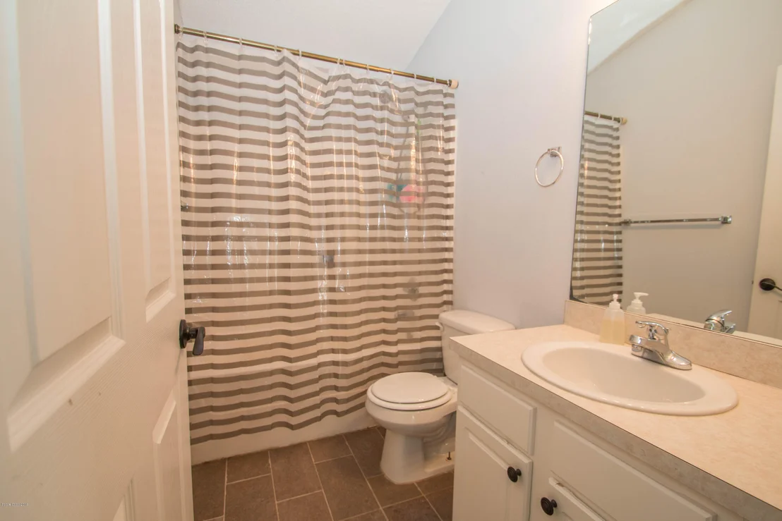 Photo of 1483 Hemingway Boulevard