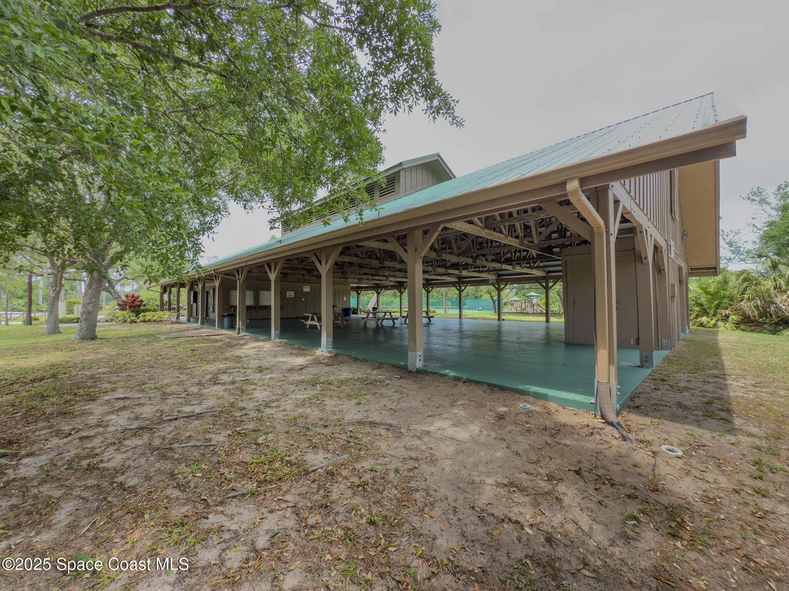 Photo of 4741 Canard Road