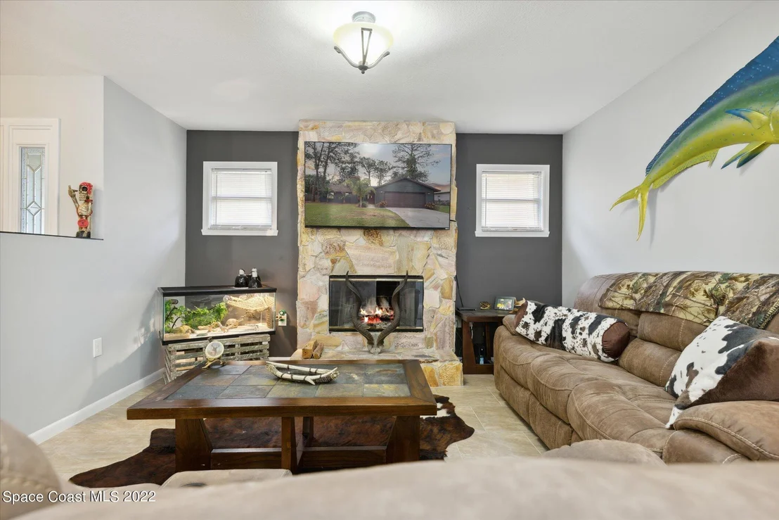 Photo of 5575 Graham Street