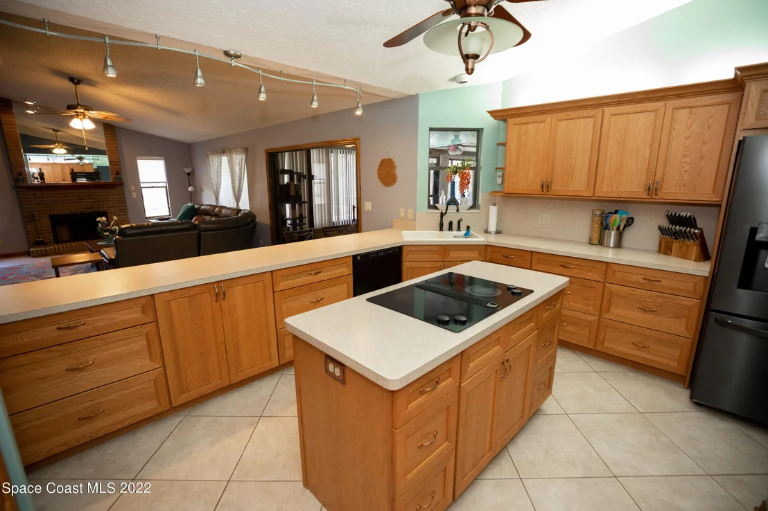 Photo of 525 Sawgrass Circle