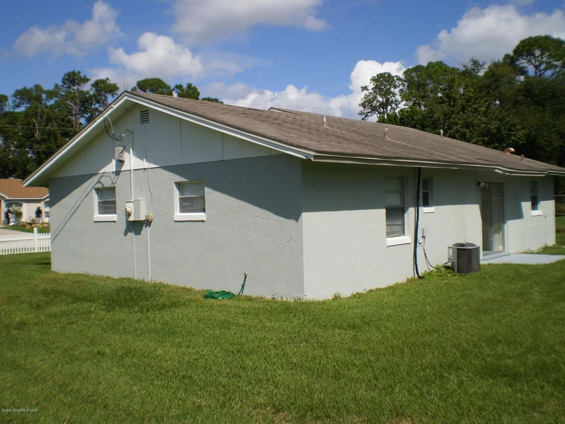 Photo of 5521 Flint Road