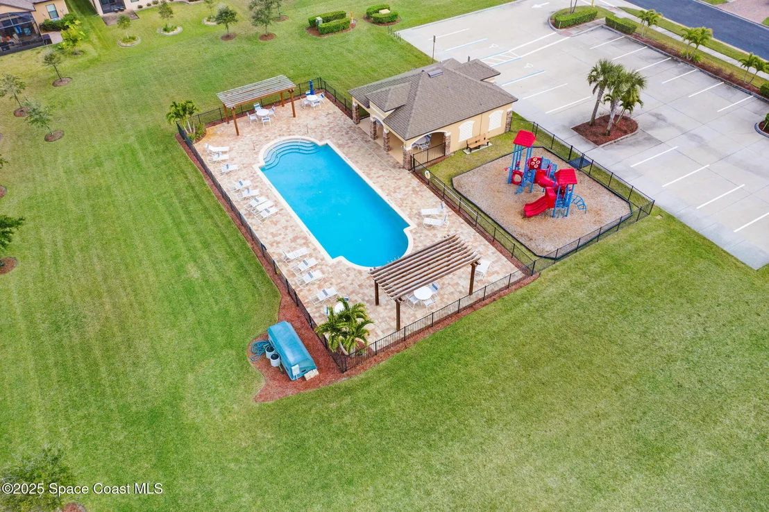 Photo of 1141 Dillard Drive SE