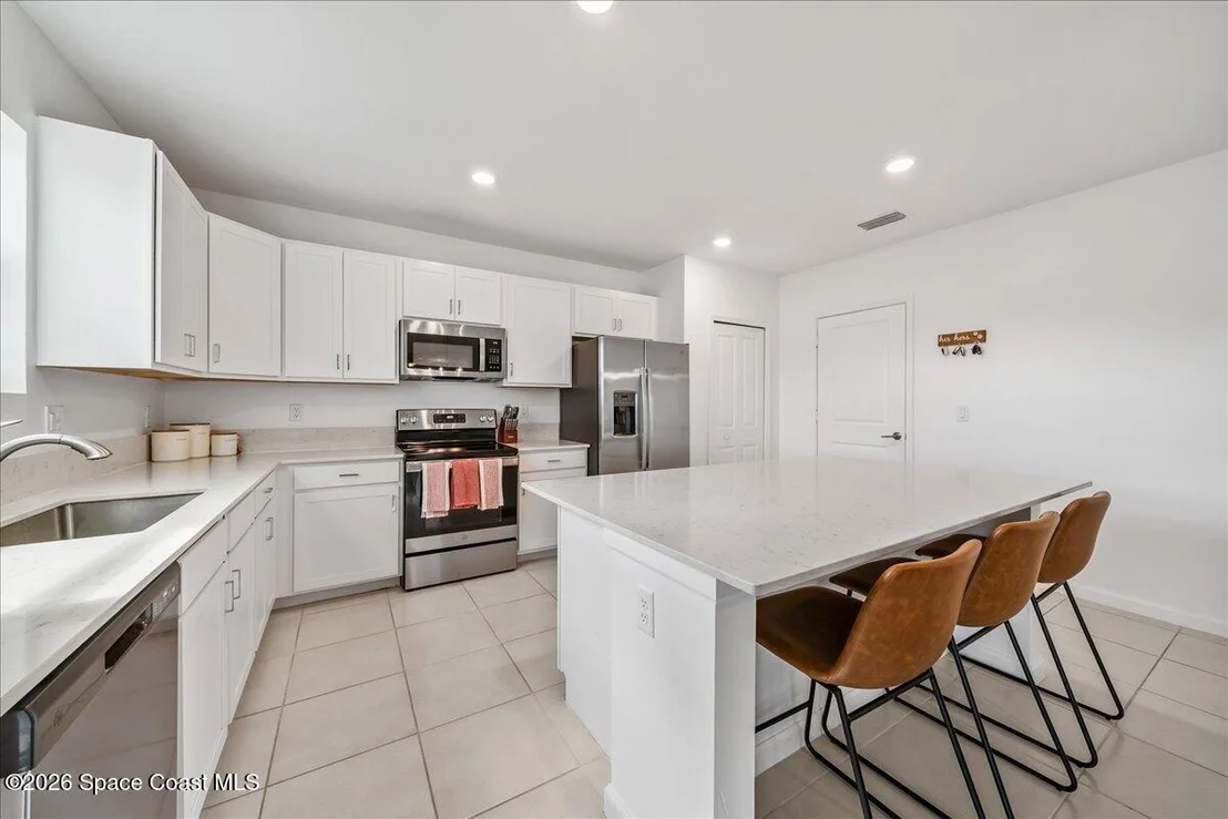 Photo of 1950 Diablo Circle SW